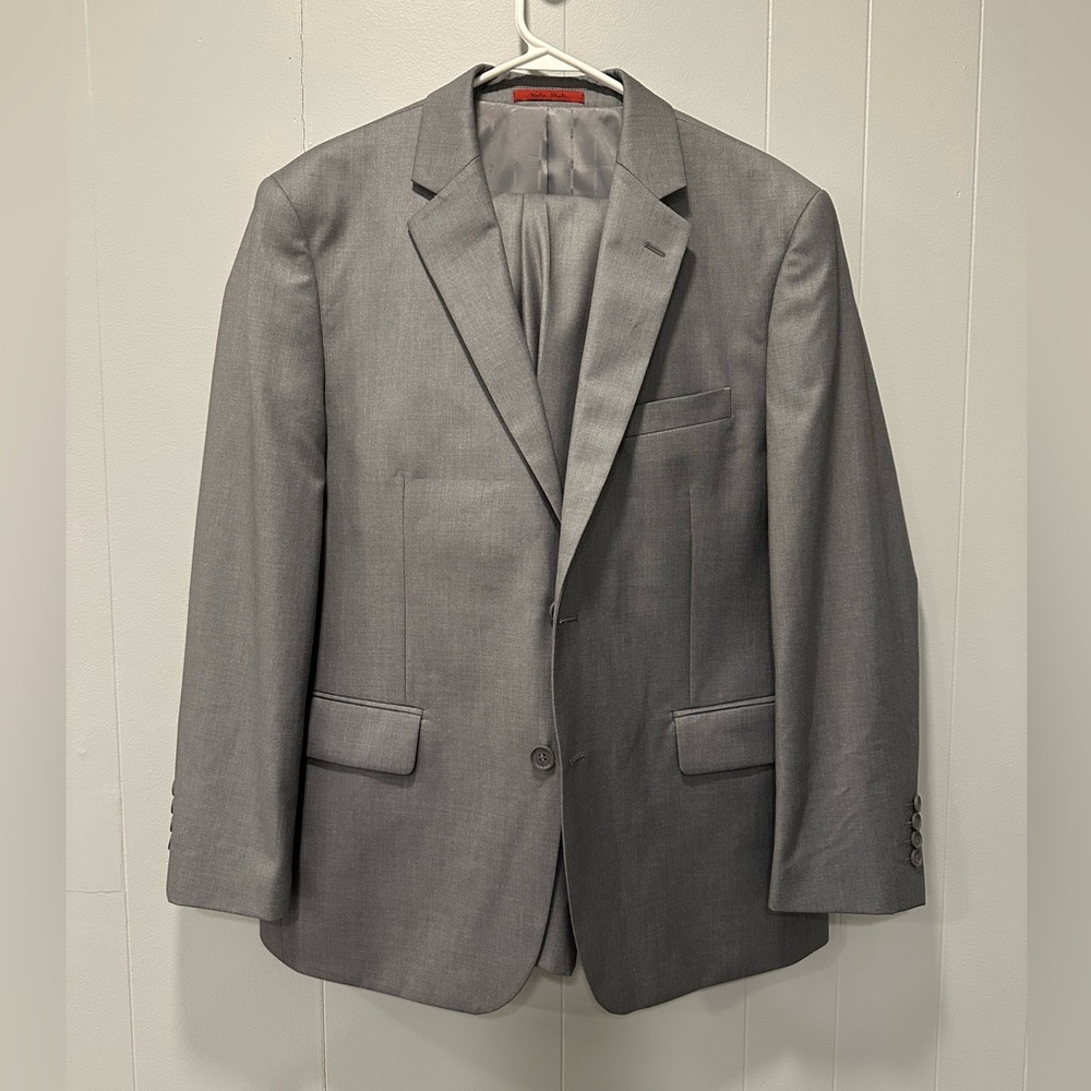 Men's Gray Suit